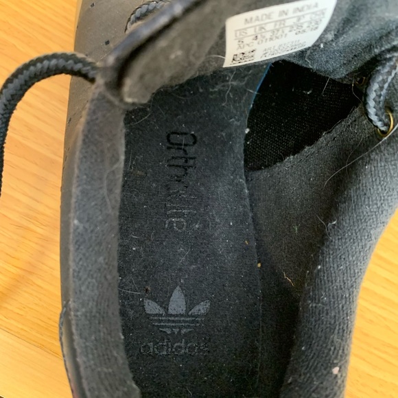 US 5 Adidas Stan Smith Gym Shoes Sneakers - Picture 10 of 11